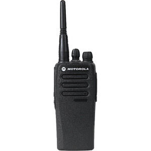 Motorola, MOTOTRBO CP200d Portable 4W 16-Channel Analog 2-Way Radio (1 Unit)
